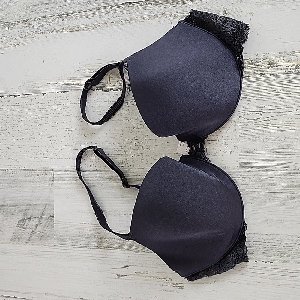 Victoria's Secret Angels IPEX dark gray lightly padded underwire bra Size 34C